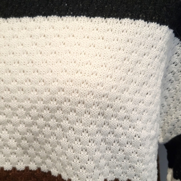 Color Block Sweater (lightweight) - Picture 4 of 4